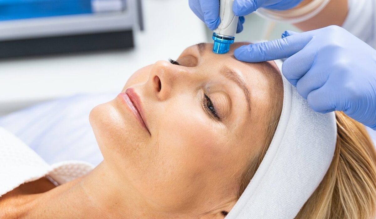 female-patient-undergoing-a-facial-hydrodermabrasion-treatment.jpg